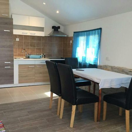 Penthouse Prvic Luka Appartement Buitenkant foto